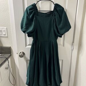 Elegant Green Midi Puff Sleeve Dress